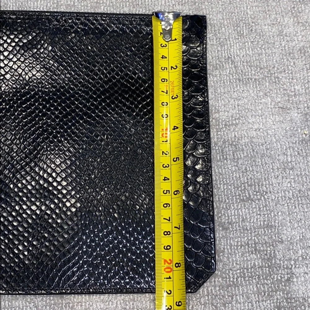 Etienne Aigner leather wristlet - Picture 7 of 8